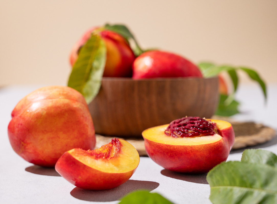 Pesche e nettarine: come sceglierle e gustarle al meglio