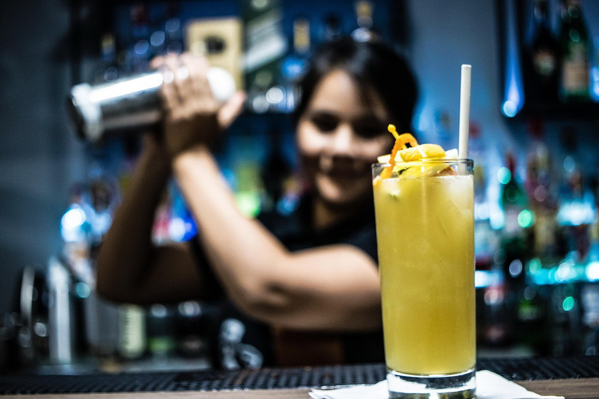 Abbinare cibo e cocktail: i migliori accostamenti